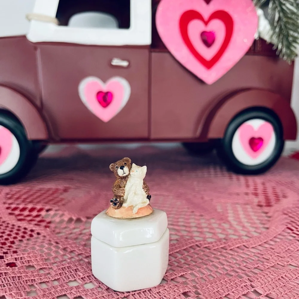 Vintage charming ceramic
